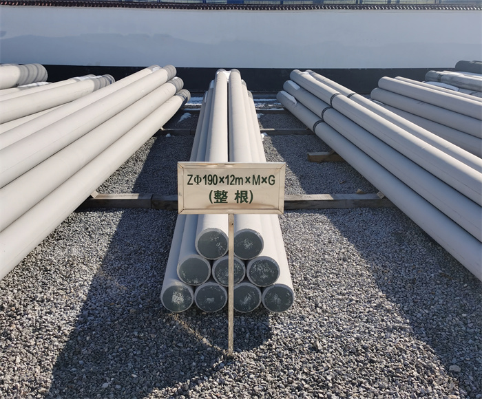江汉石油管理局190×12米钢筋混凝土水泥电线杆